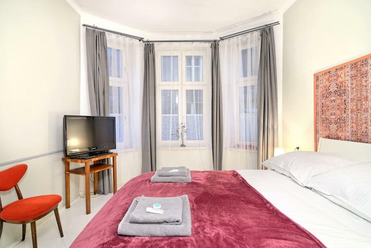 Luxury Retro Apartment, City Center, Wifi Cracovie Extérieur photo