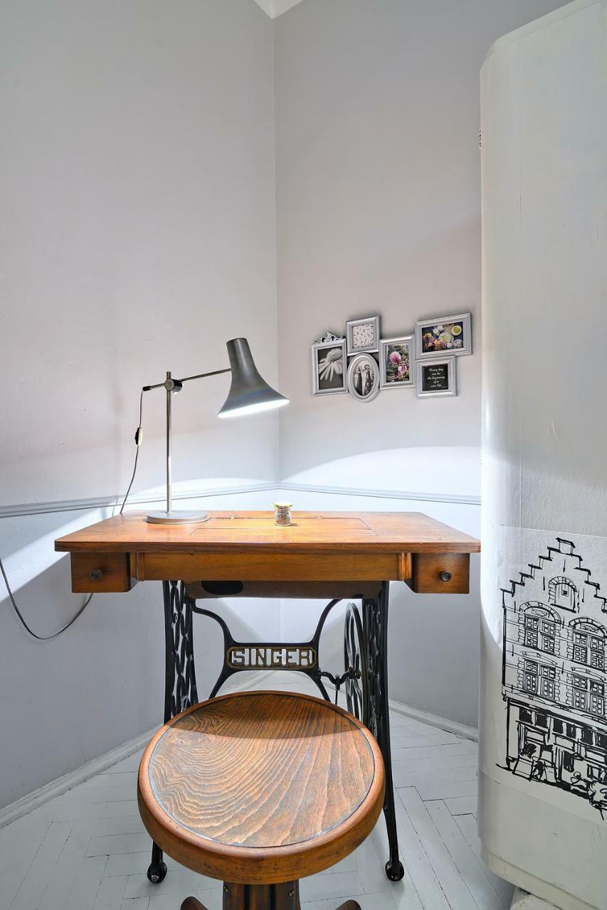 Luxury Retro Apartment, City Center, Wifi Cracovie Extérieur photo
